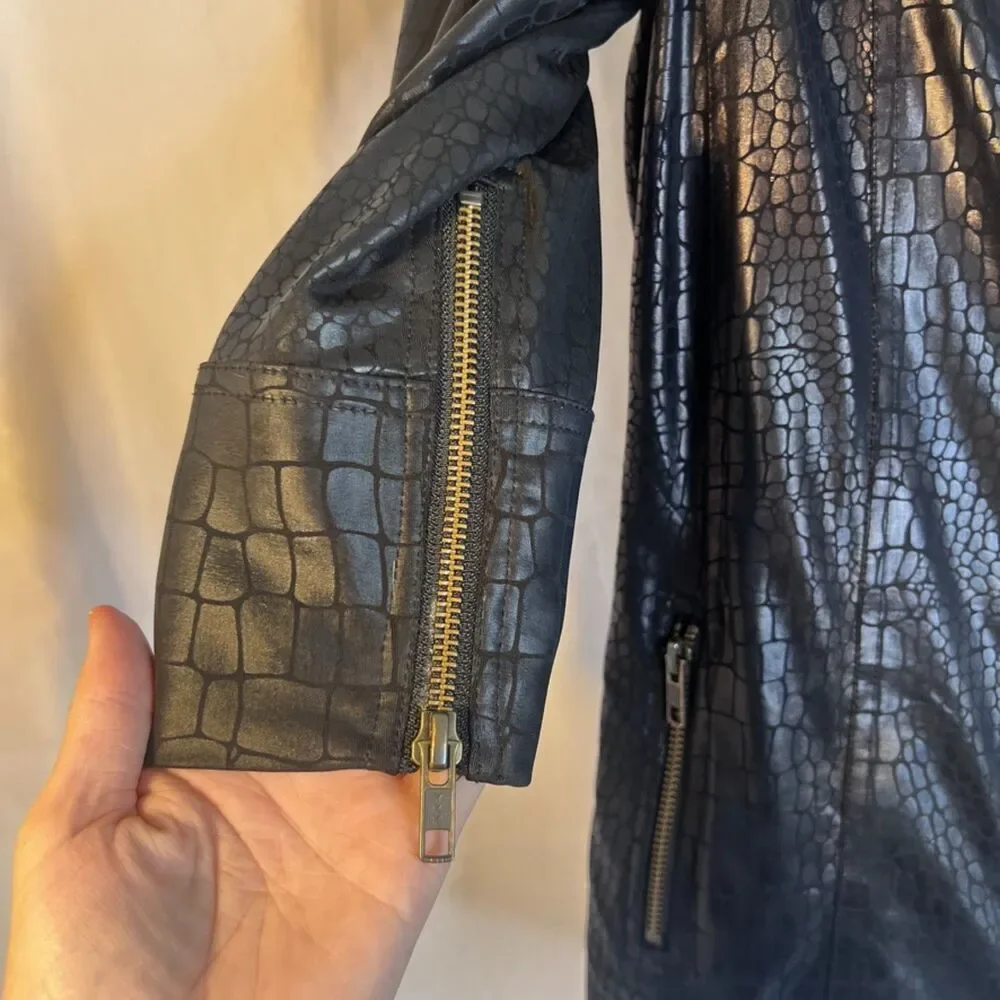 Multiples Faux Leather Faux Crocodile Zip Up Edgy Jacket Size MD‎ Punk Grunge